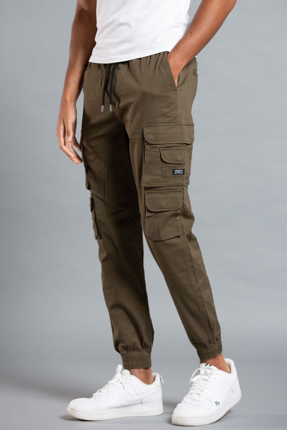 Tokyo Laundry Tokyo Laundry Men's Belted Cotton Cargo Trousers in Khaki
