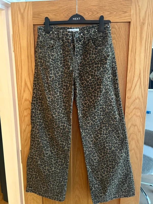 Bershka Bershka leopard print jean size uk 8