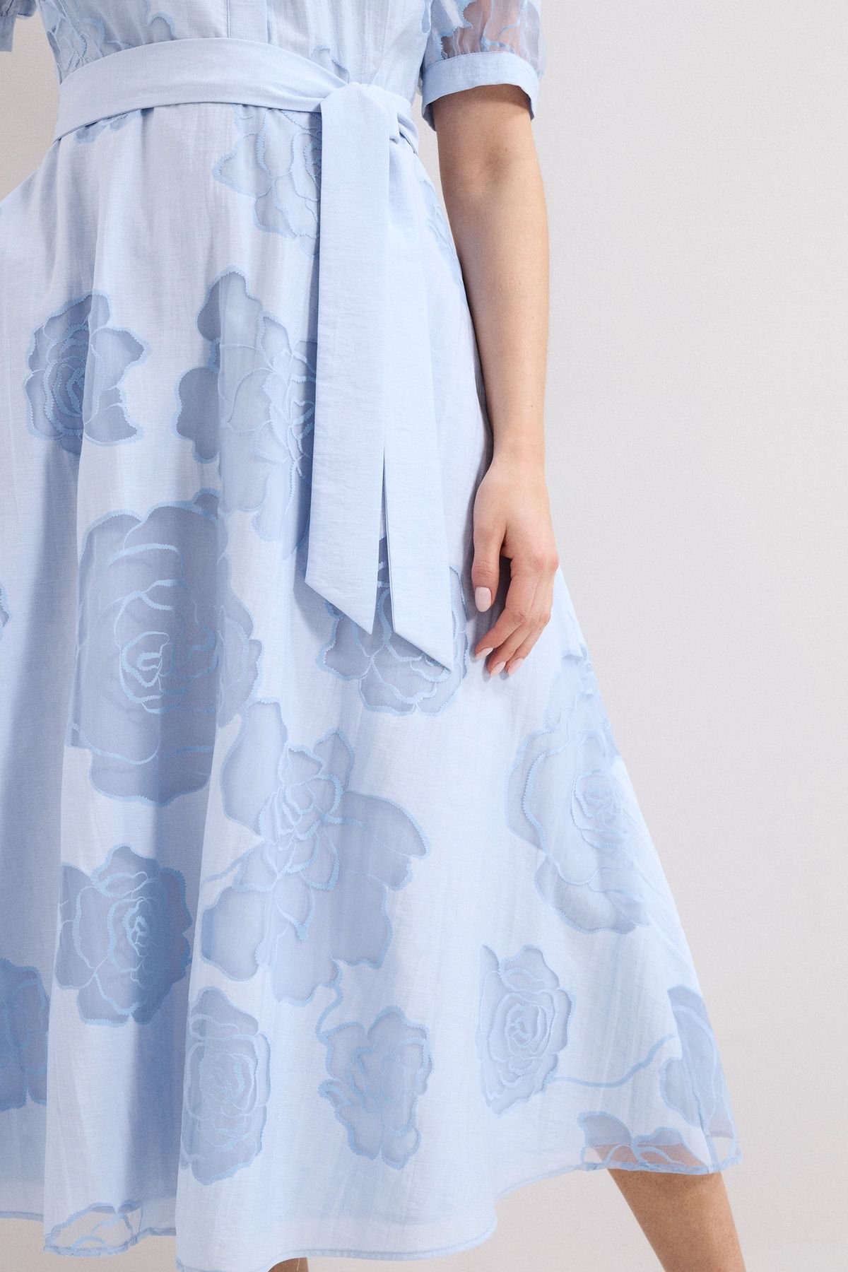 Phase Eight Phase Eight Women's Queenie Belted Midi Dress in Baby Blue - 4