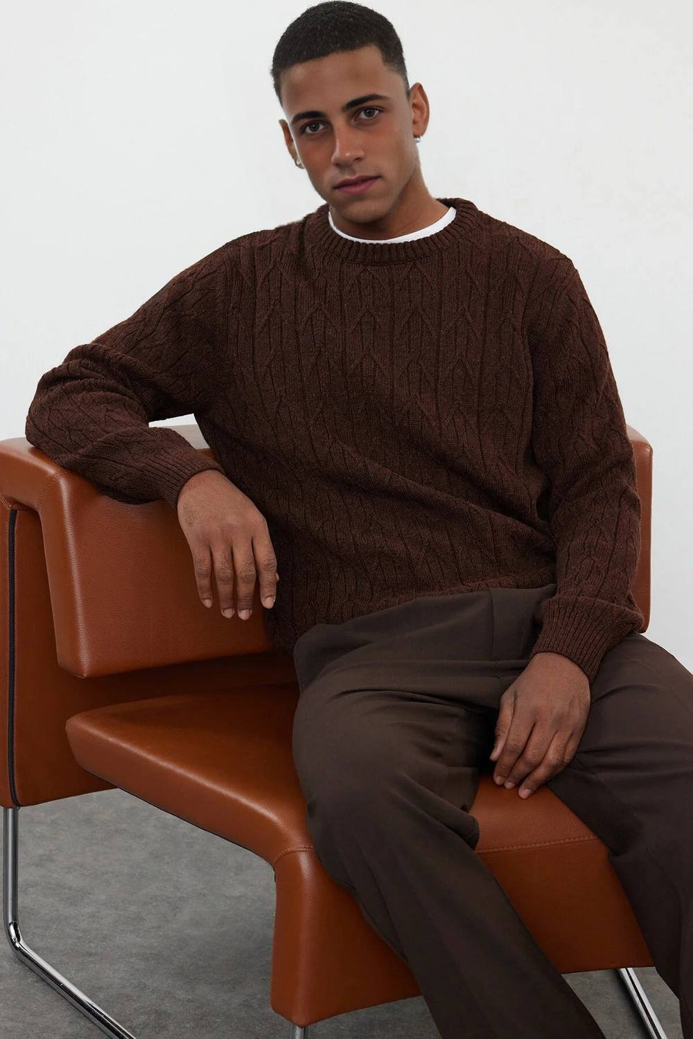 WOVCOR WOVCOR Men's Men's Textured Crew Neck Knit Jumper in Brown - 1