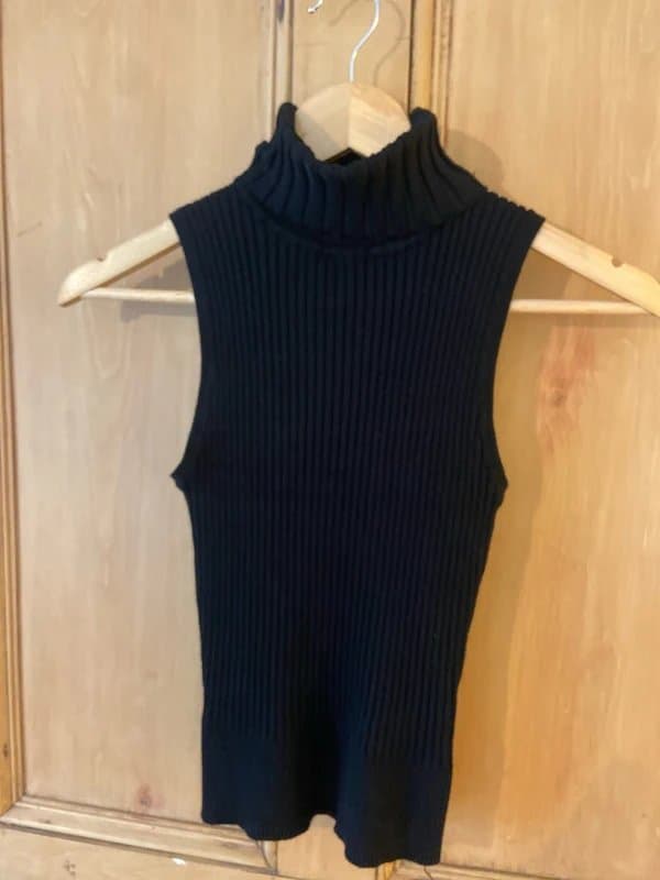 New Look Turtleneck vest