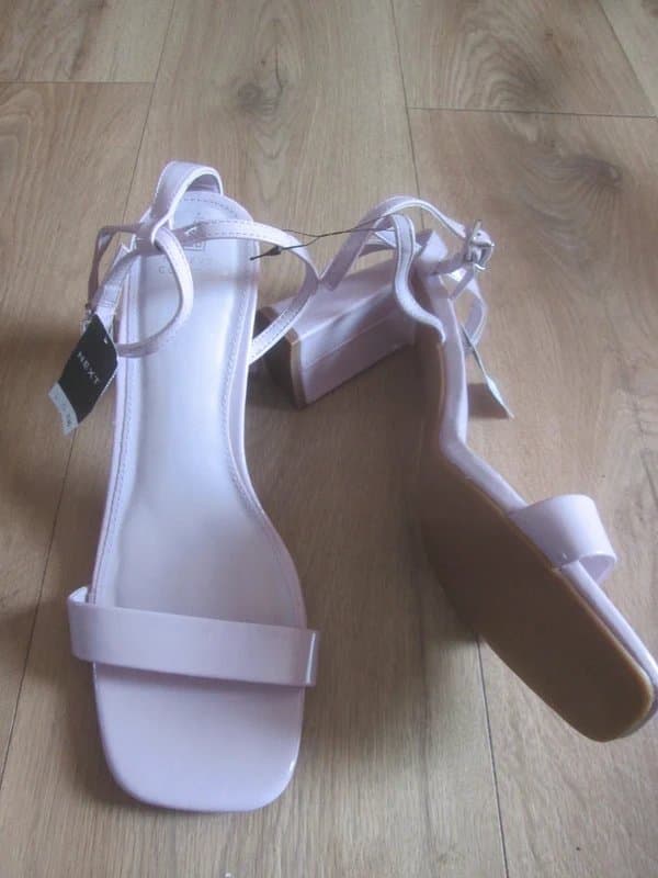 Next Next size 7 lilac / mauve high block heel open toe Sandals faux leather shoes Brand new with tags