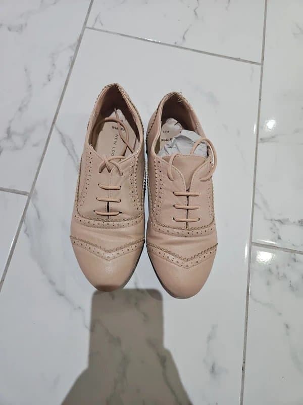 New Look New look beige classy shoes