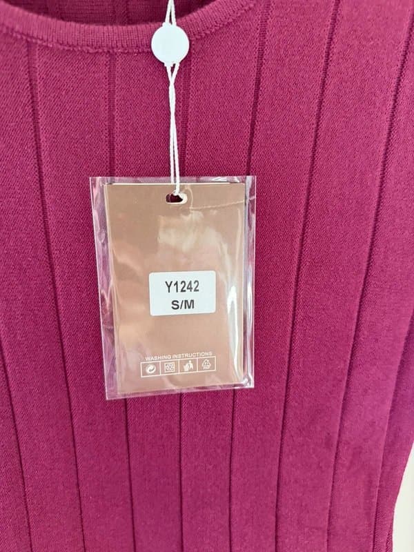 The Unbranded Brand My Chic Burgundy Red Viscose Long Sleeve Ribbed Shift Dress Size Small/ Medium 8-12 New