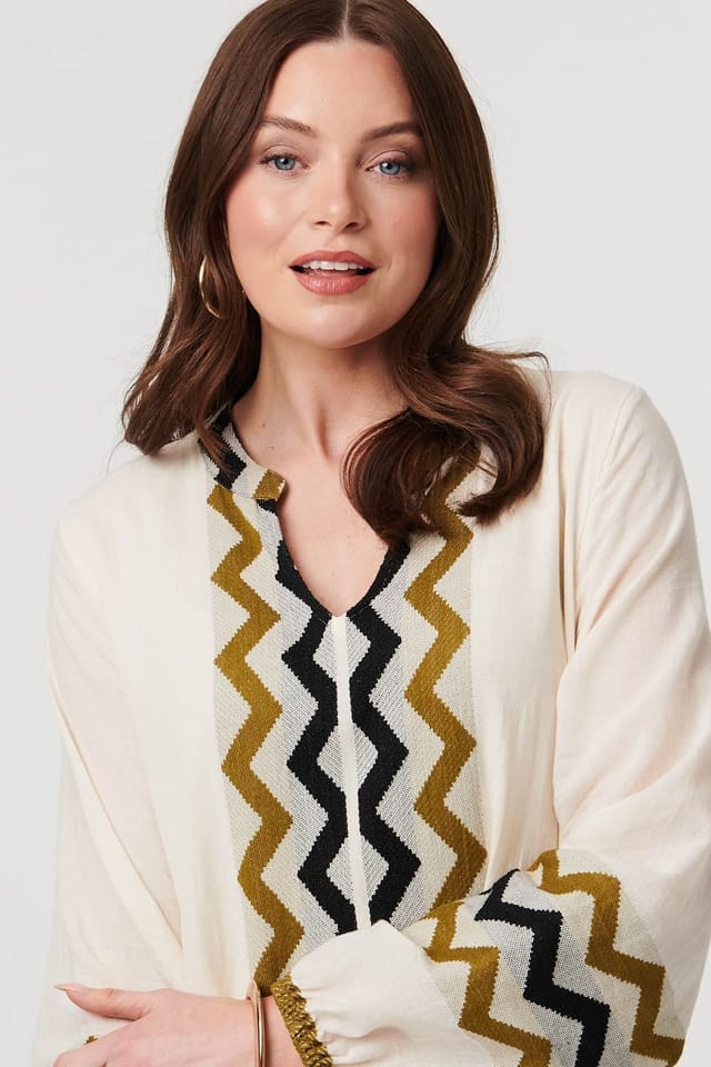 Izabel London Izabel London Women's Zigzag Print Long Sleeve Maxi Dress in Cream - 2