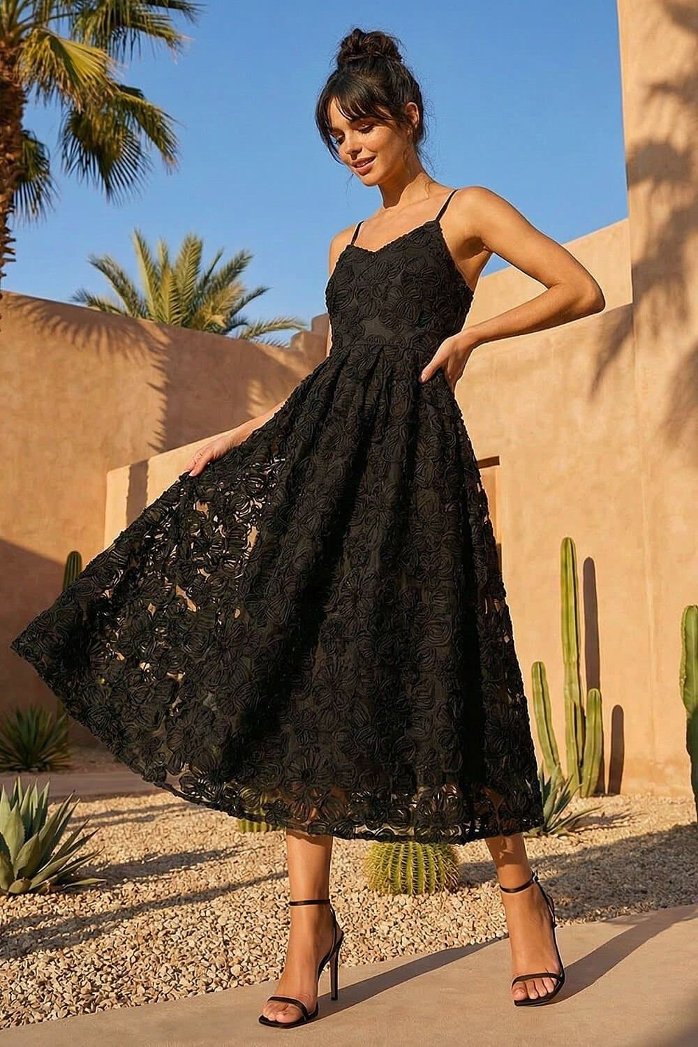 DUSK Dusk Women's Floral V-Neck Strap Midi Dress in Black