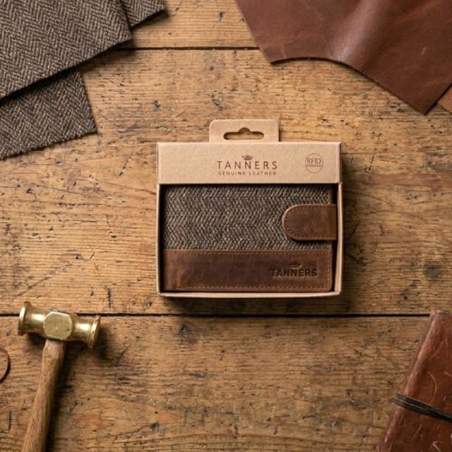 Woodland Leathers Woodland Leathers Men's Men's RFID Genuine Leather & Tweed Wallet, Slim Bifold Card Holder in Brown - 2