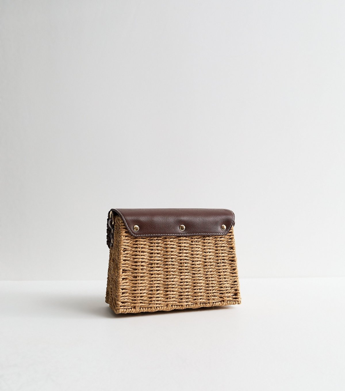 New Look Stone Woven Wicker Front Flap Crossbody Bag New Look - 4