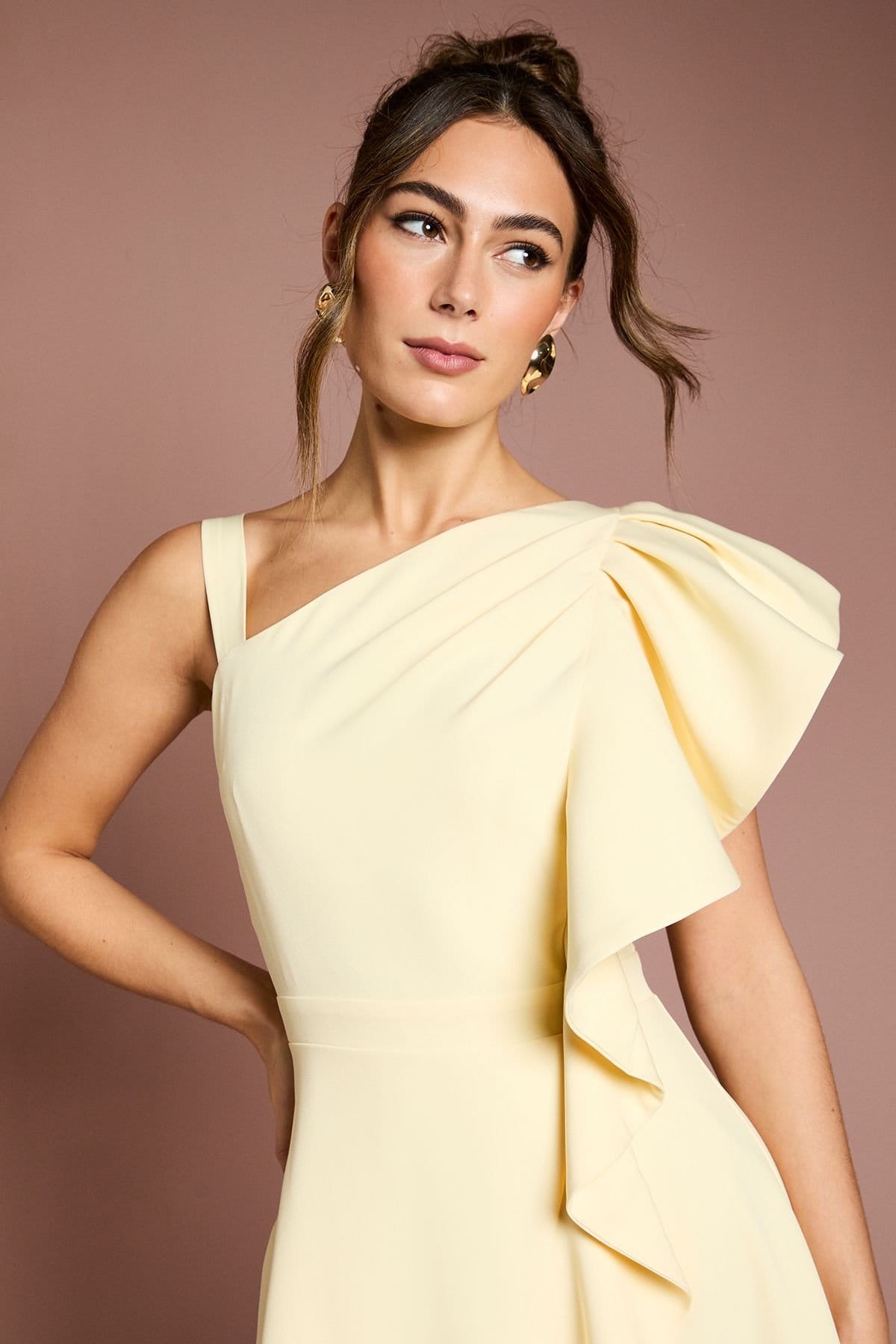 Coast Coast Women's One Shoulder Crepe Ruffle Midi Dress in Lemon - 4