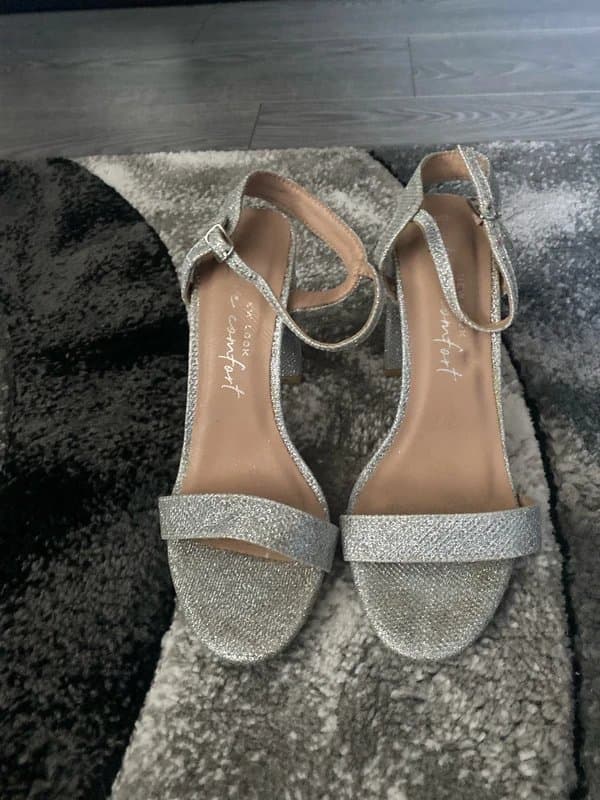 New Look New look silver strap & heel shoes uk4