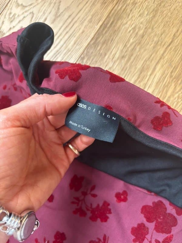 ASOS Design ASOS design burgundy skirt size 8
