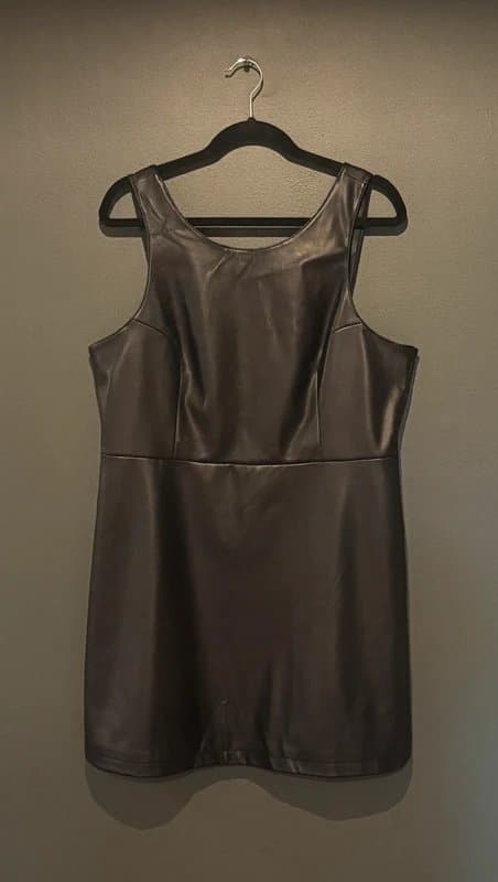 Never Fully Dressed Never fully dressed - faux leather - sleeveless - pinafore dress - black -size UK16