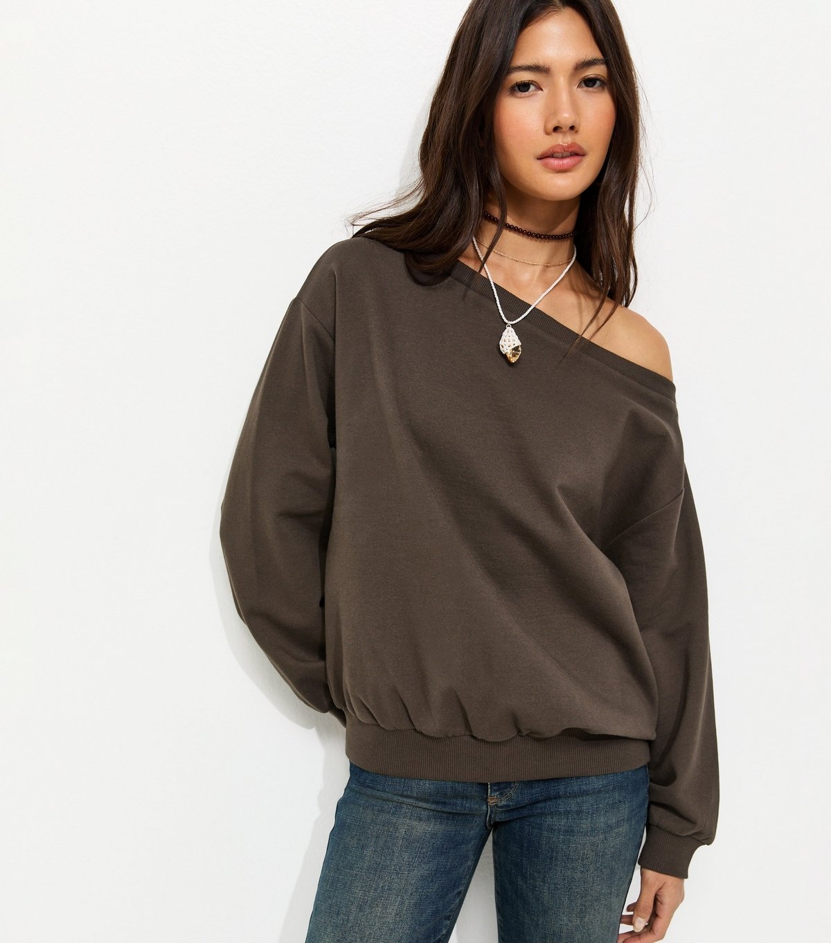 New Look Women's Dark Brown Jersey Off Shoulder Sweatshirt New Look - 2