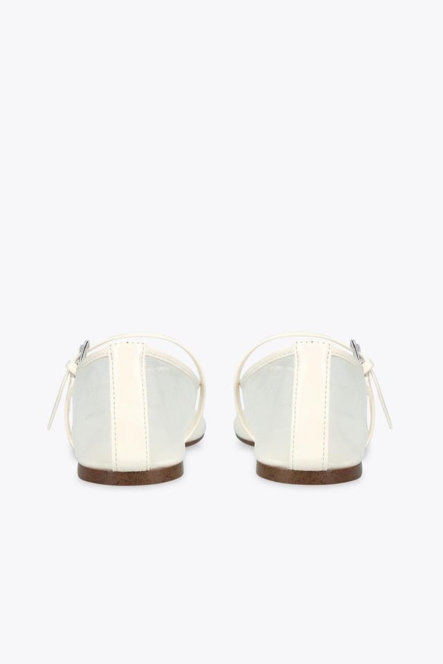 Steve Madden STEVE MADDEN Women's 'Mash 104' Flats in White - 3