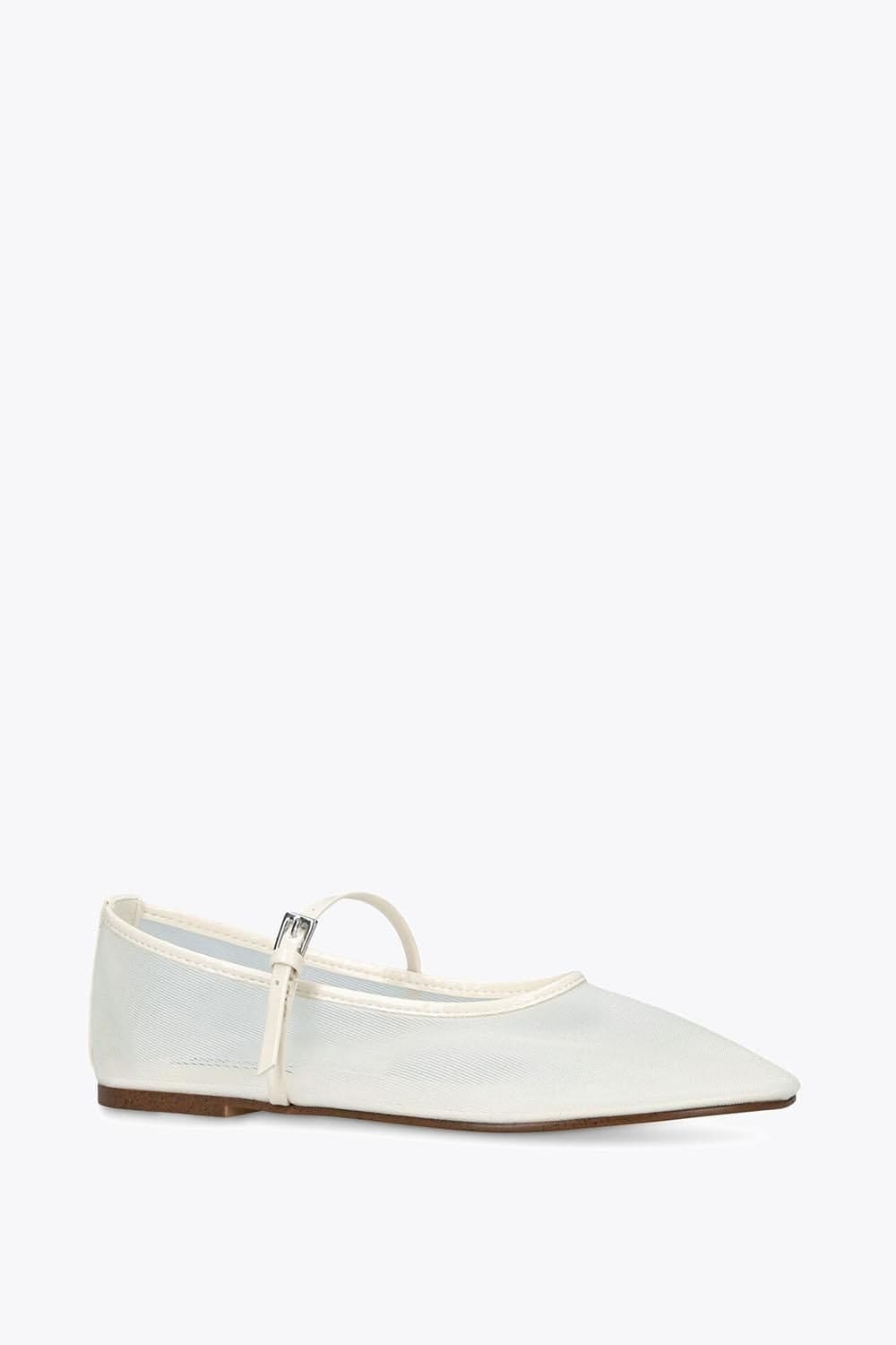 Steve Madden STEVE MADDEN Women's 'Mash 104' Flats in White - 4