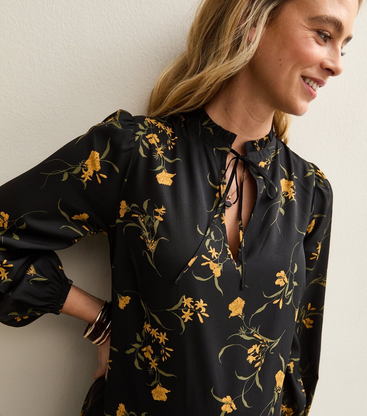 New Look Women's Maternity Black Botanical Crepe Smock Midi Dress New Look - 2