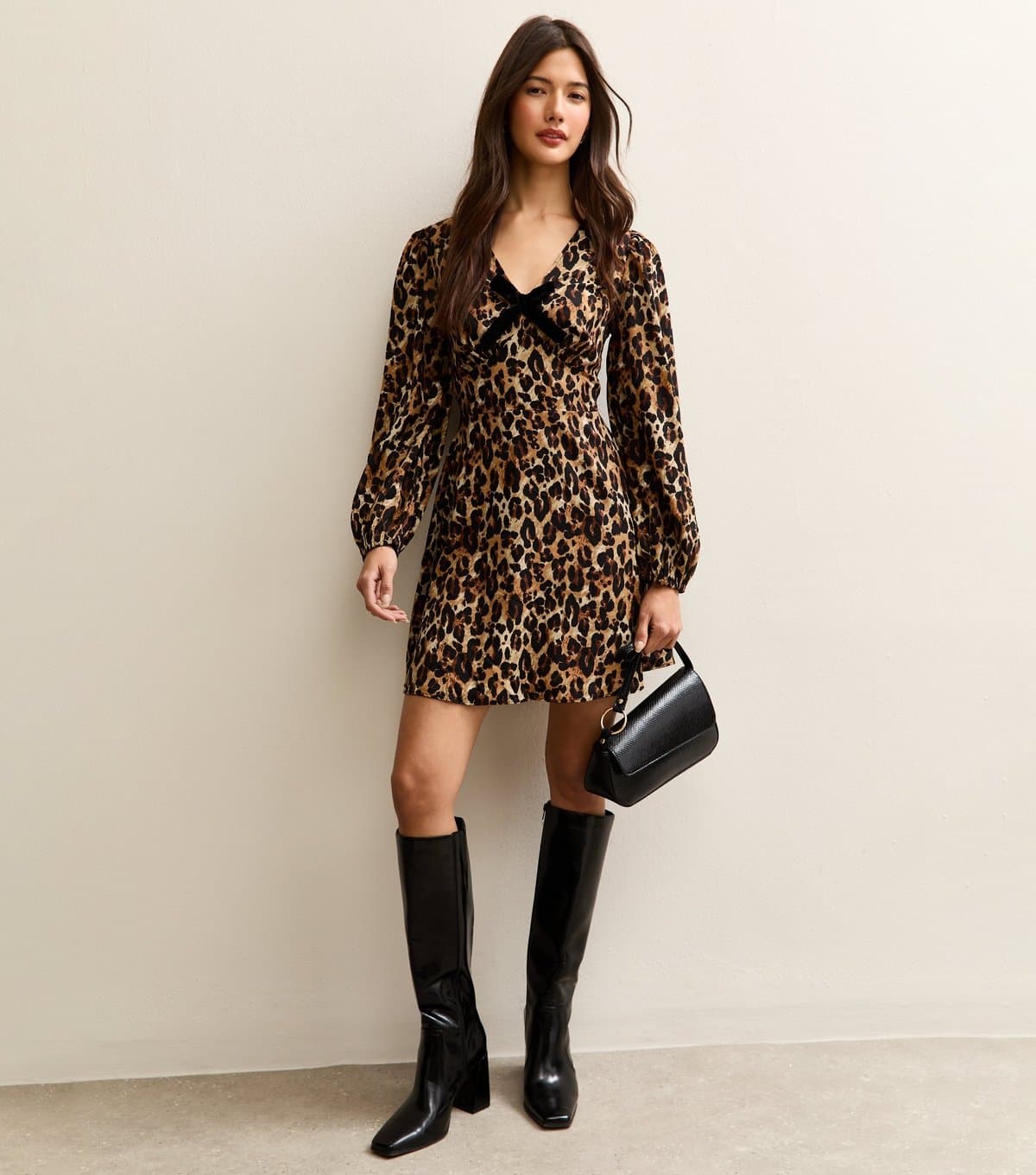 New Look Women's Brown Animal Print Velvet Bow Mini Dresss New Look