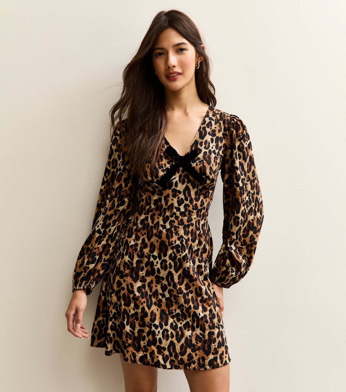New Look Women's Brown Animal Print Velvet Bow Mini Dresss New Look - 3