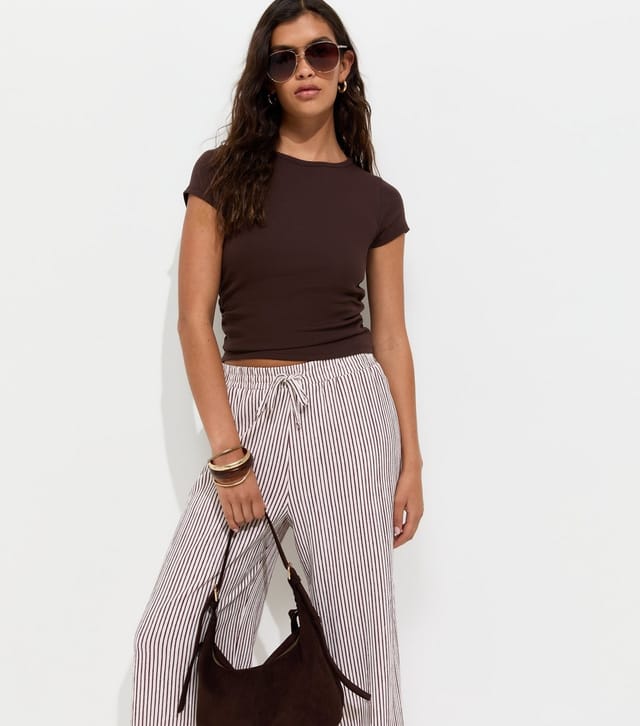 New Look Women's Red Thin Stripe Crinkle Texture Wide Leg Trousers New Look - 2