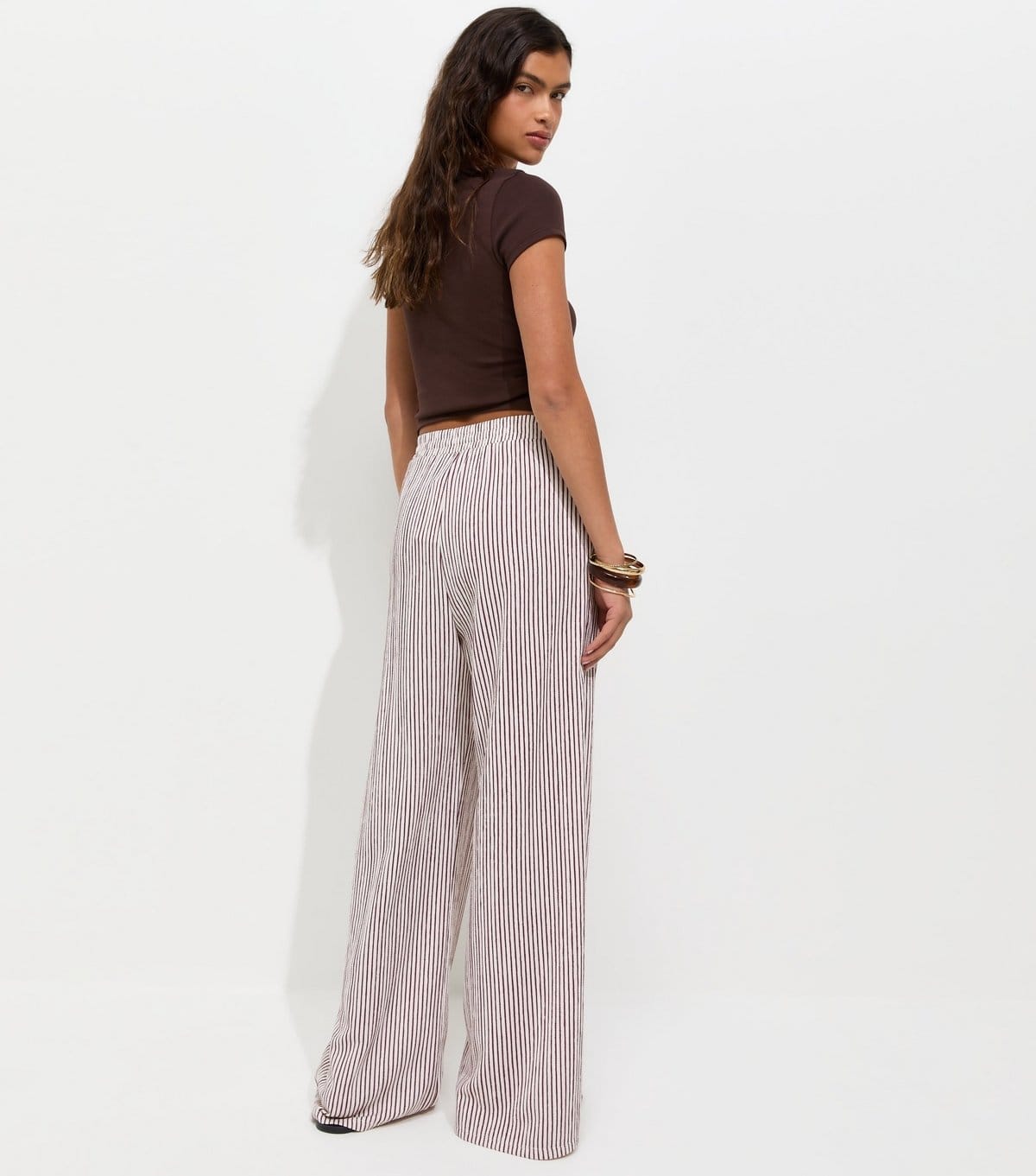 New Look Women's Red Thin Stripe Crinkle Texture Wide Leg Trousers New Look - 4