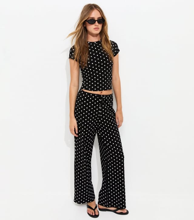 New Look Women's Black Polka Dot Baby Tee New Look - 2