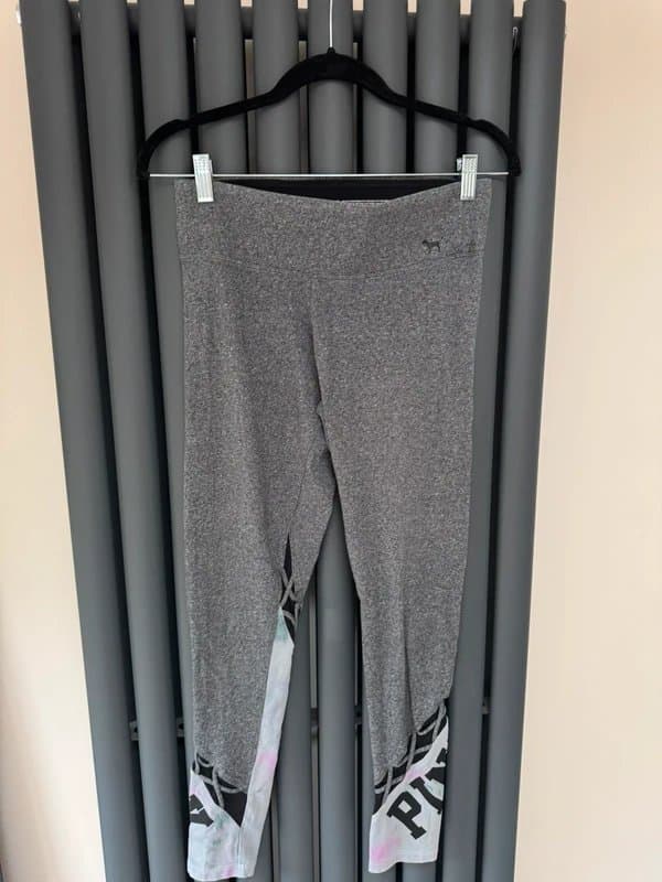 Victorias Secret PINK Victoria’s Secret PINK Grey & Pink Tie-Dye Leggings – Size Small