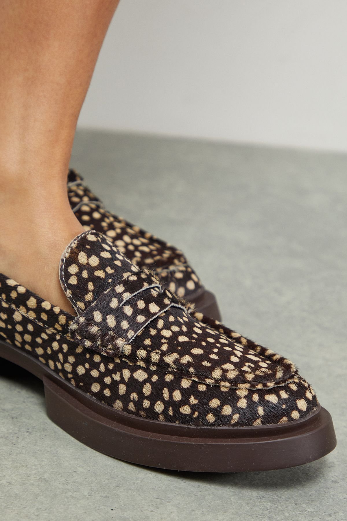 Faith Faith Women's : Barrie Leather Deer Print Pony Chunky Penny Loafers in Brown - 3