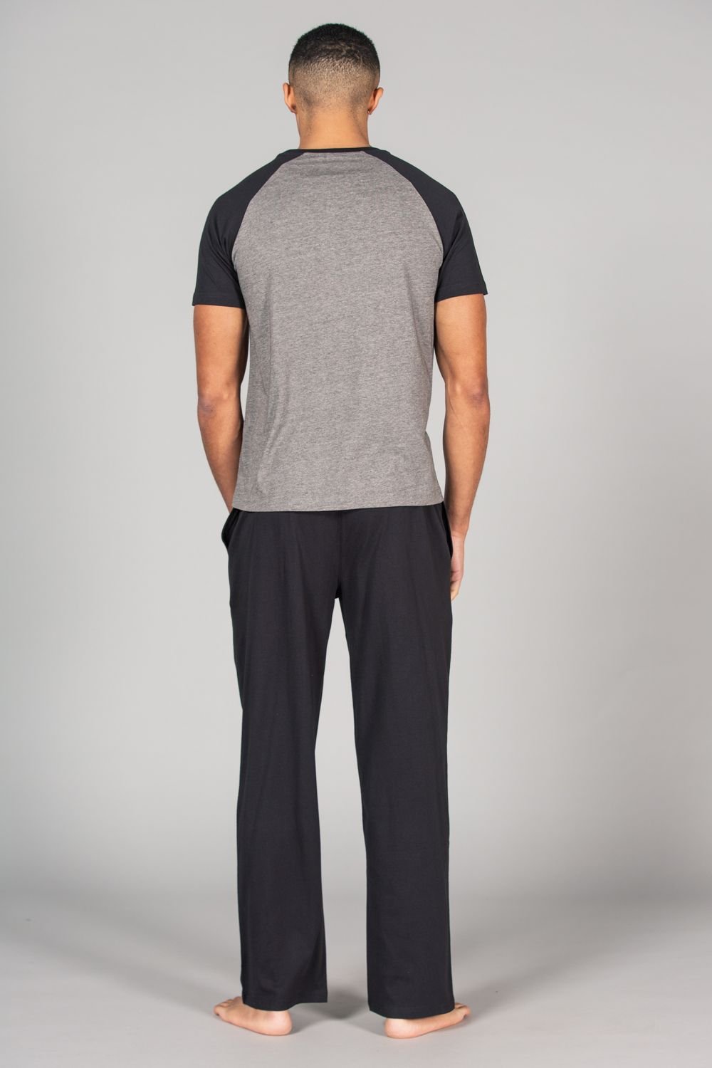 Tokyo Laundry Tokyo Laundry Men's Cotton 2-Piece Short Sleeve Raglan Top & Jersey Bottoms Pyjama Set in Mid Grey - 2