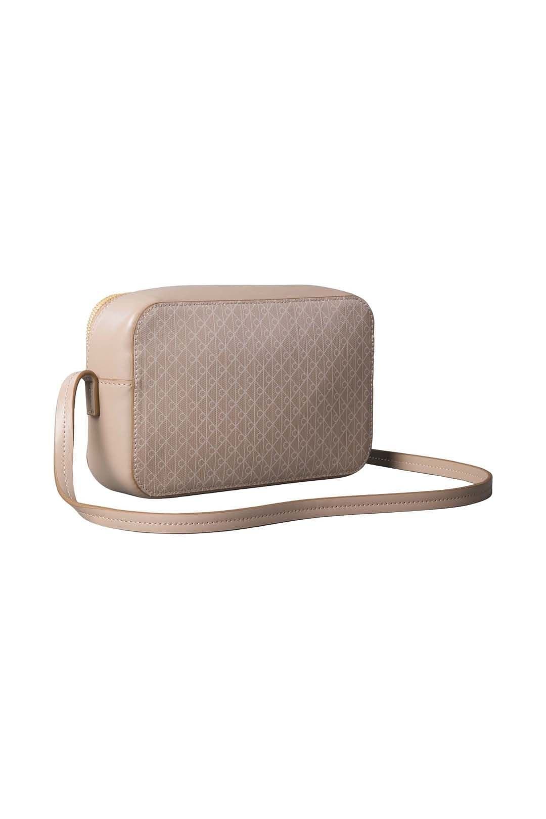 Calvin Klein Calvin Klein Women's Emblem Aop Elongated Camera Bag Desert Taupe Aop