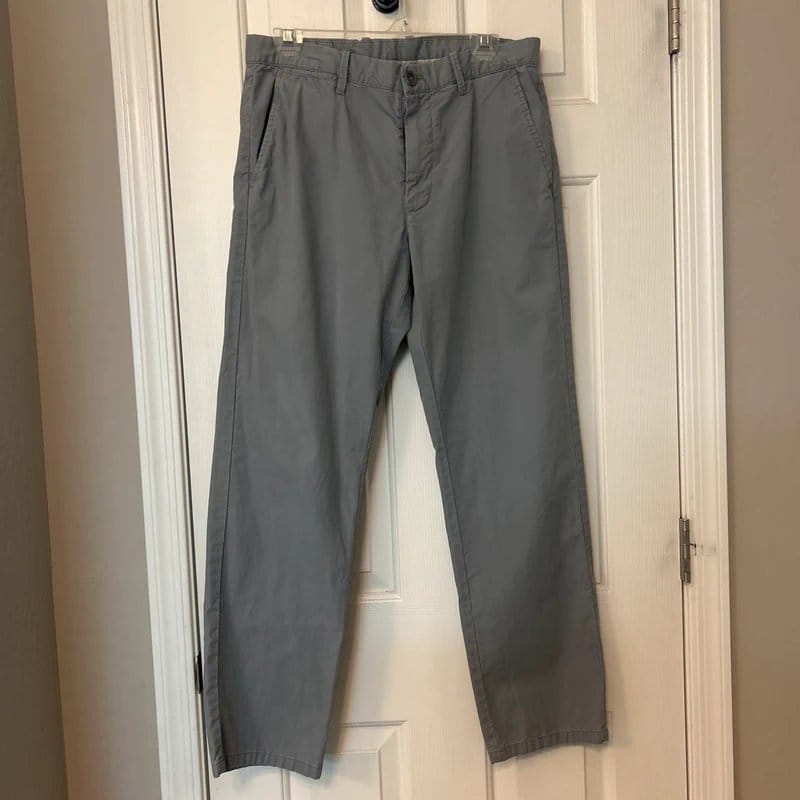 Calvin Klein Men’s Chino pants - 1