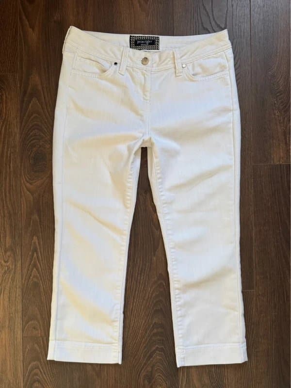 Principles Y2K Principles low rise white cropped denim capris - w30”