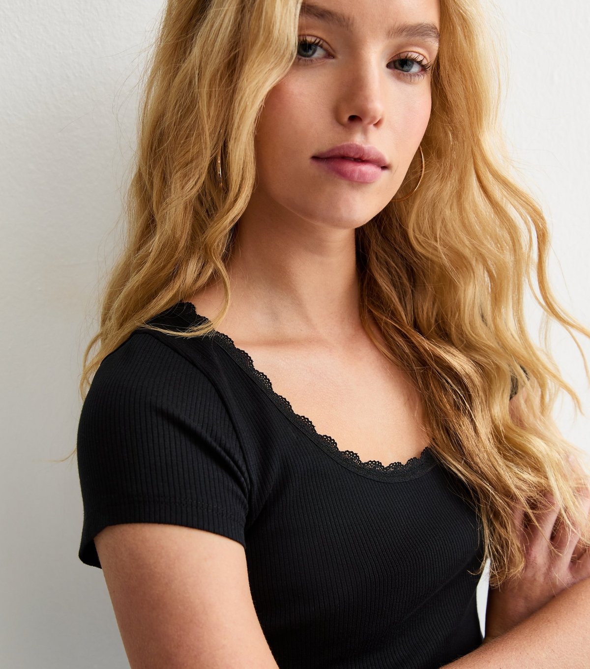 New Look Women's Black Lace Trim Scoop Neck T-Shirt New Look - 2