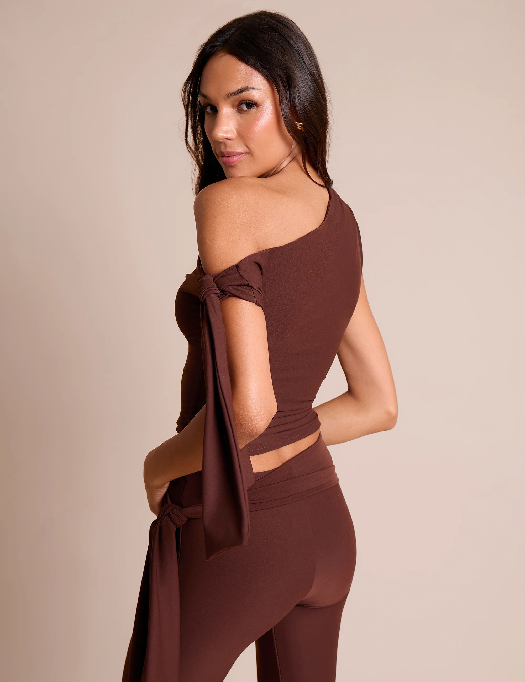 Public Desire Knot Detail Asymmetric One Shoulder Luxe Slinky Top Chocolate - 4