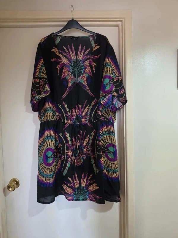 Simply Be Simply Be Vibrant Feather Print Beach Cover-Up - Size 26