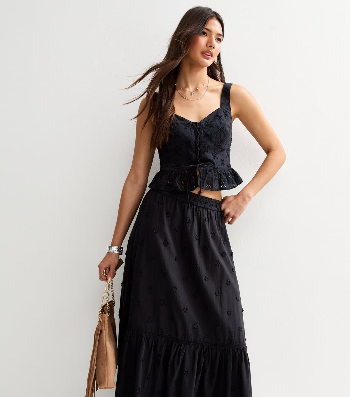 New Look Women's Black Floral Embroidered Midi Skirt New Look