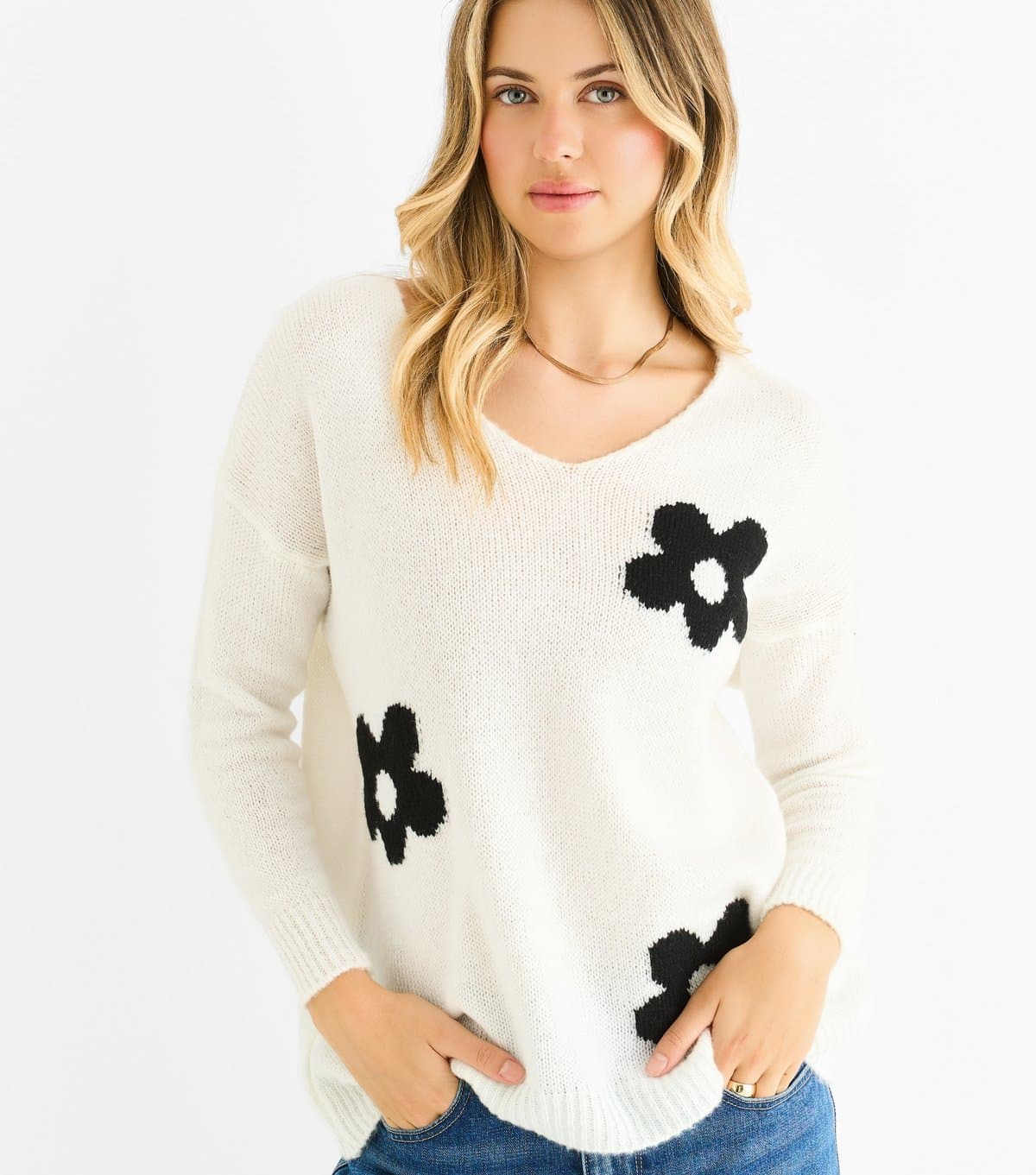 Gini London Women's White Flower Pattern Knit Jumper Gini London New Look