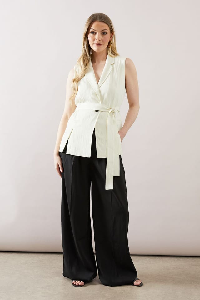 Wallis Wallis Women's Sleeveless Belted Waistcoat in Cream - 2