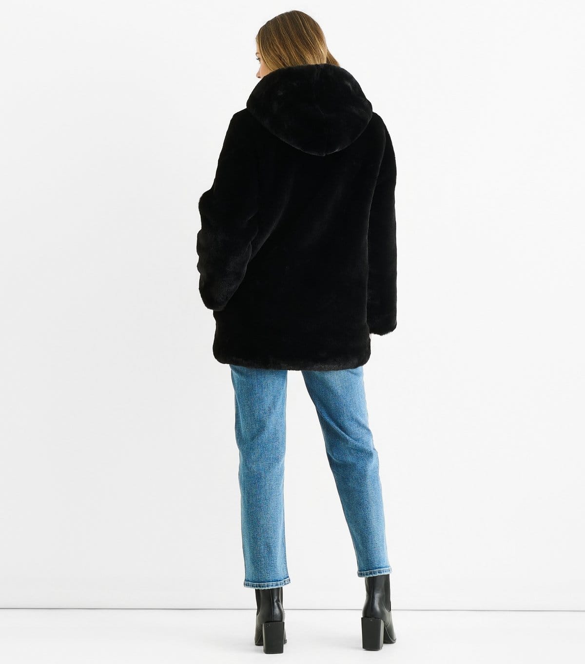 Gini London Women's Black Faux Fur Hooded Jacket Gini London New Look - 4