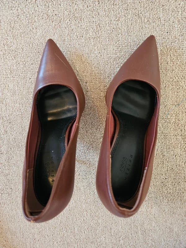 ASOS Size 6 brown stiletto heels