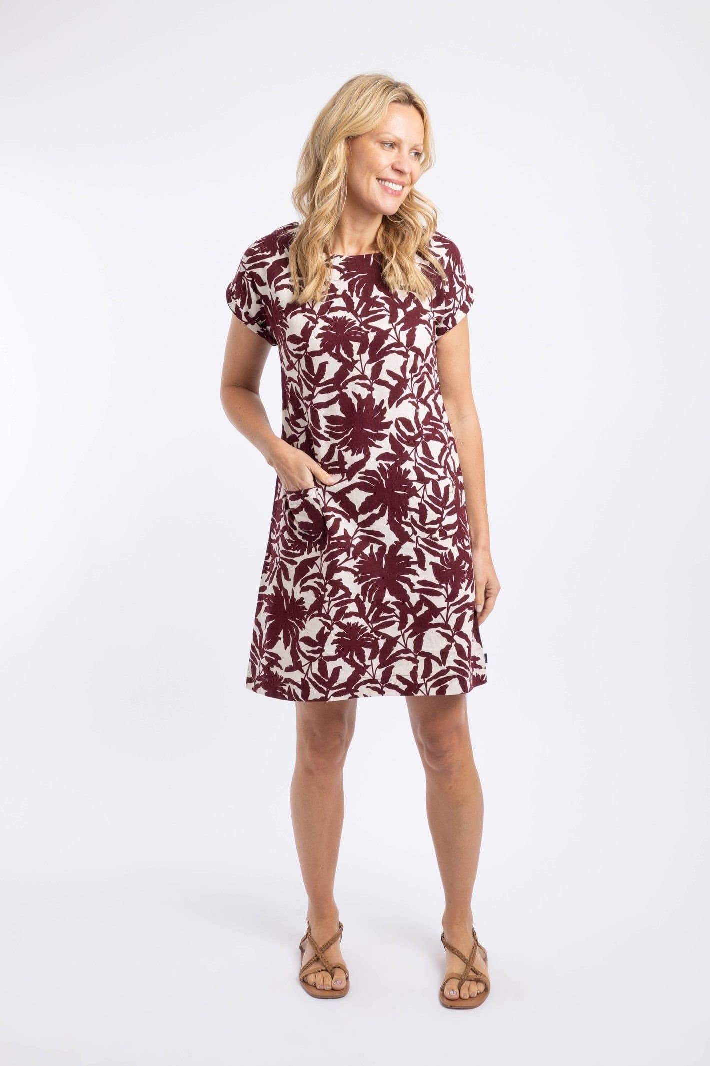 Weird Fish Weird Fish Women's Orlando Printed Linen Rich Shift Dress in Brown