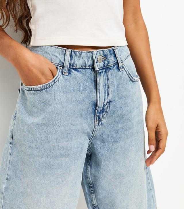 New Look Women's Petite Light Blue Denim Jorts New Look - 2