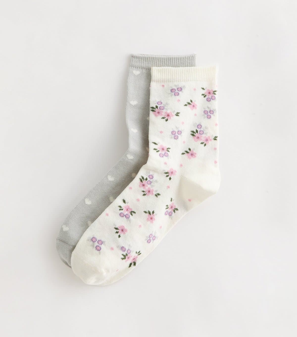 New Look Pack of 2 Grey Floral Heart Ankle Socks New Look
