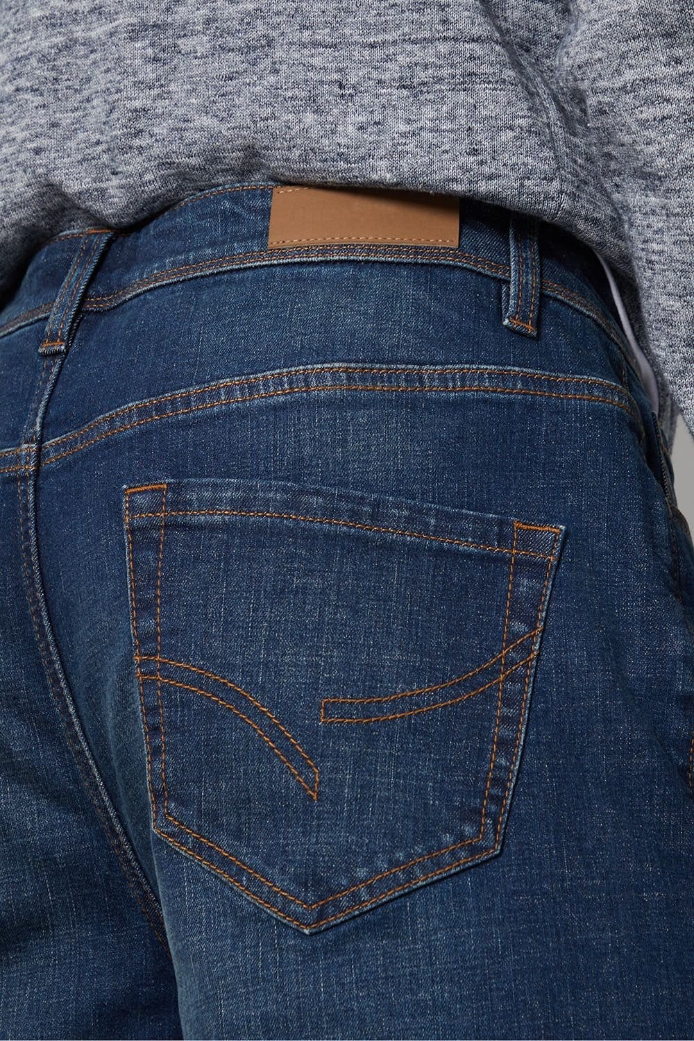 Threadbare Threadbare Men's 'Canterbury' Straight Fit Jeans With Stretch in Mid Blue - 4
