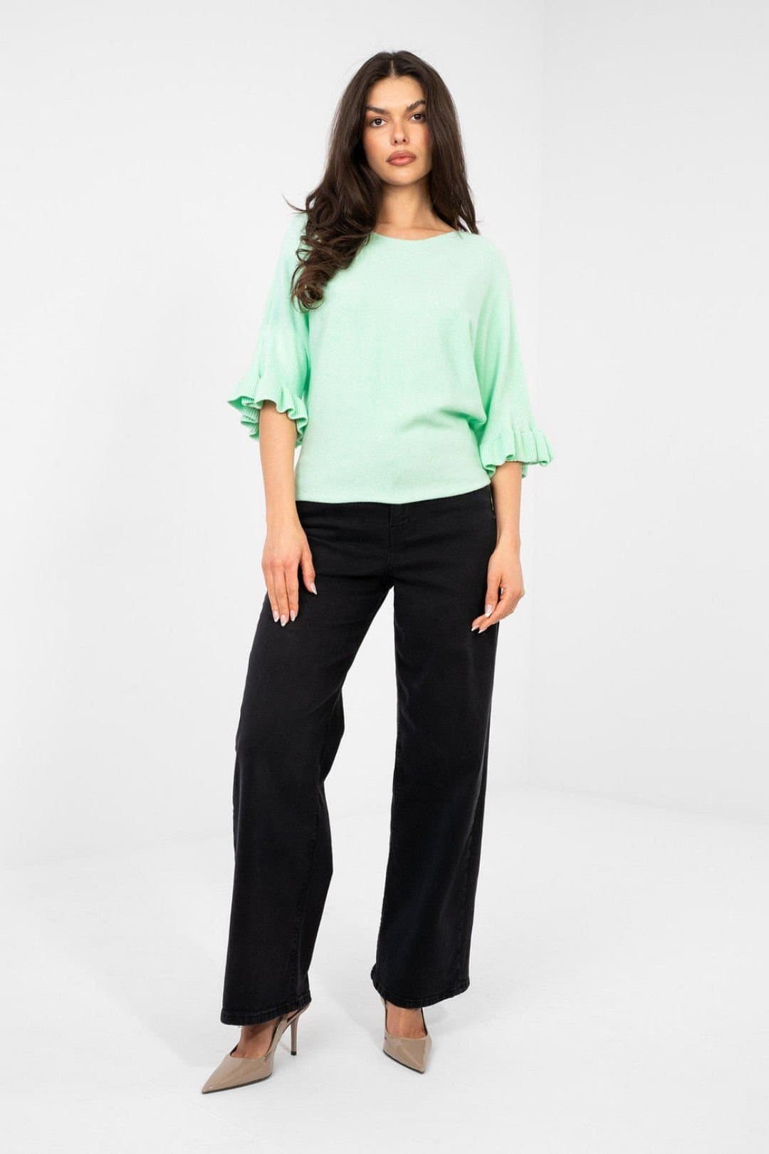 Love Lace Love Lace Women's Round Neck Ruffle Sleeve Viscose Knit Sweater in Green
