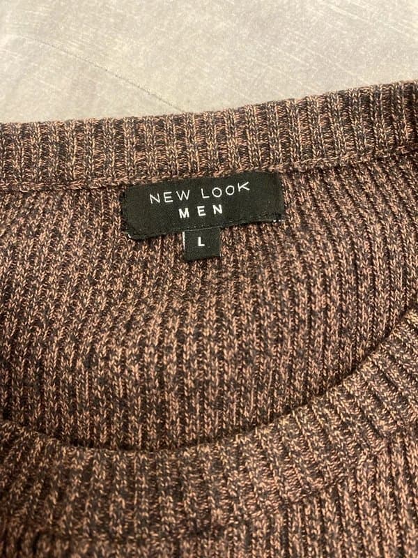 New Look Brown size L New Look Men’s knit style jumper