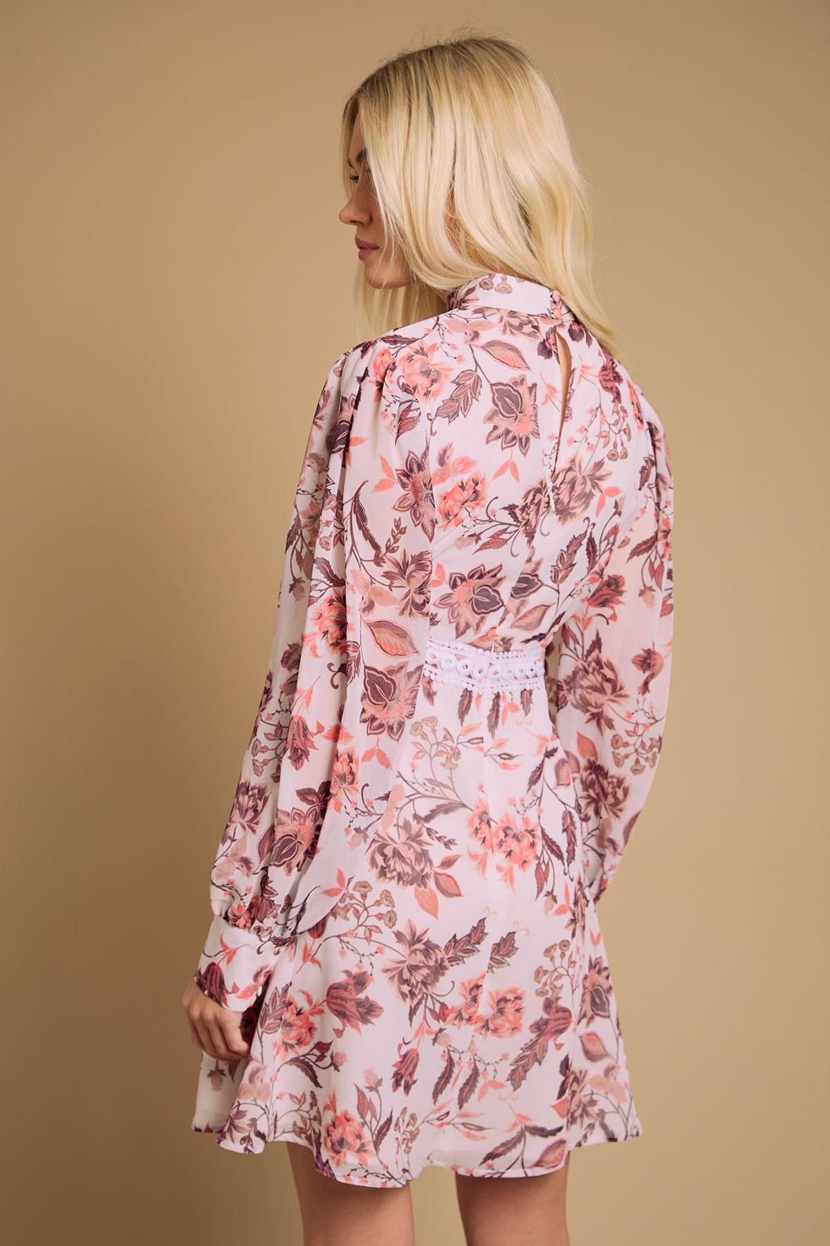 Oasis Oasis Women's Print Collar Mini Fit & Flare Dress in Ivory - 3