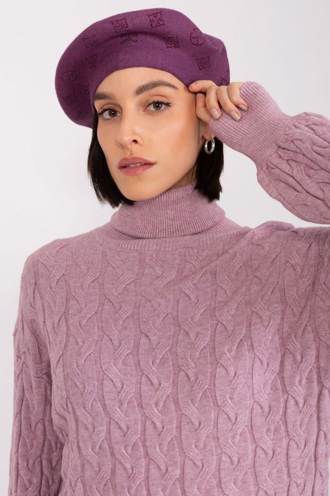 Love Lace Love Lace Women's Classic Wool Beret Hat for Casual Chic Day to Night Wear Everyday in Violet