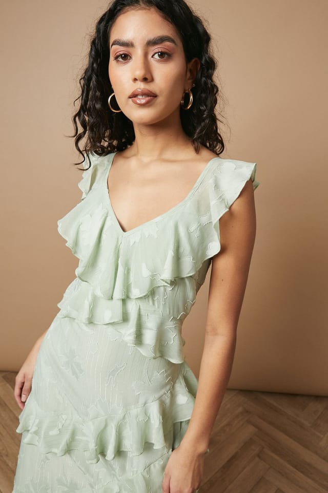 Oasis Oasis Women's Petite Ruffle Jacquard Print Maxi Dress in Sage - 2