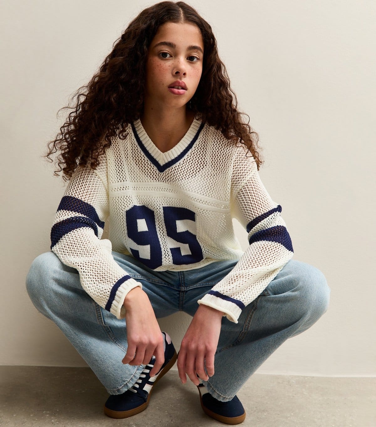 New Look Girls' Cream Mesh Knit V-Neck Football Jumper New Look - 4