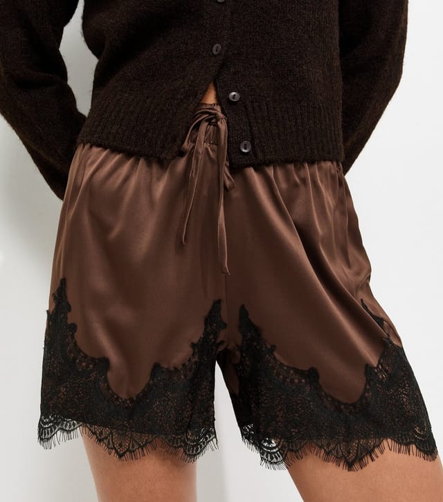New Look Women's Brown Satin Tie Lace Trim Shorts New Look - 2